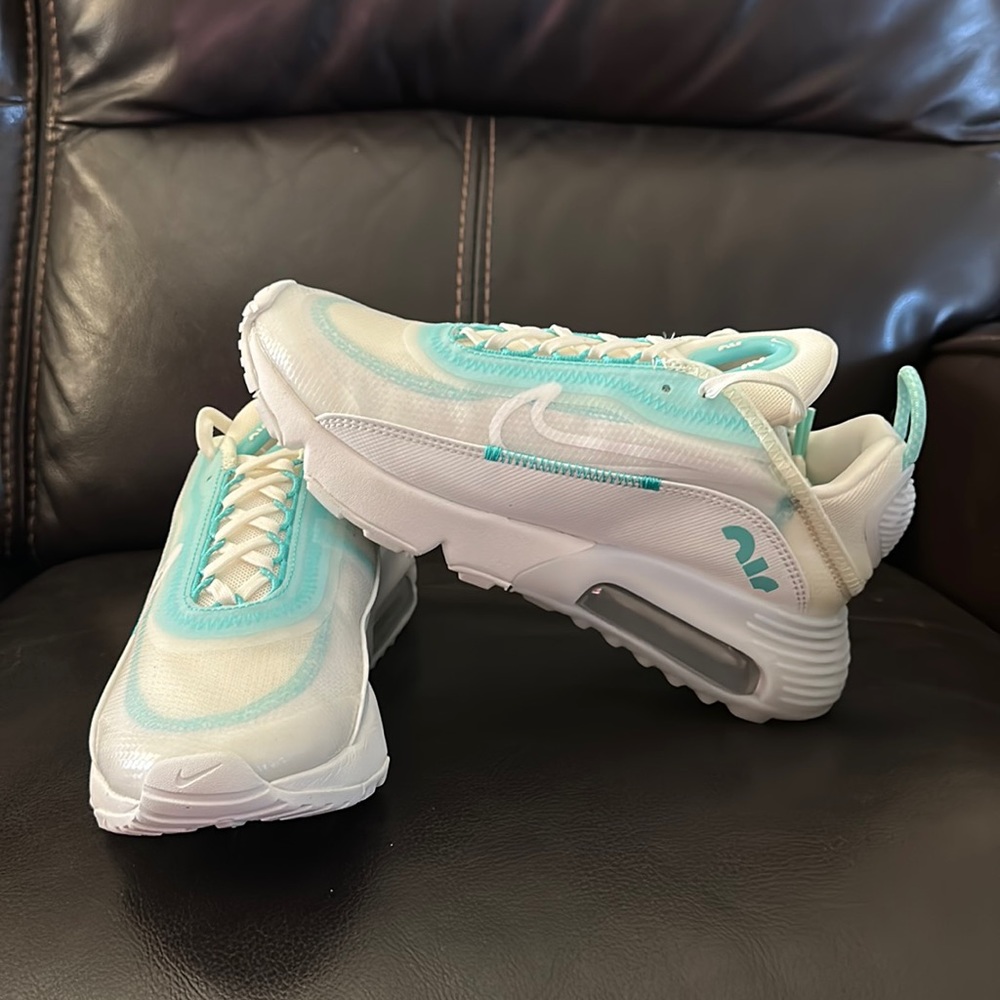 Nike Air Max 2090